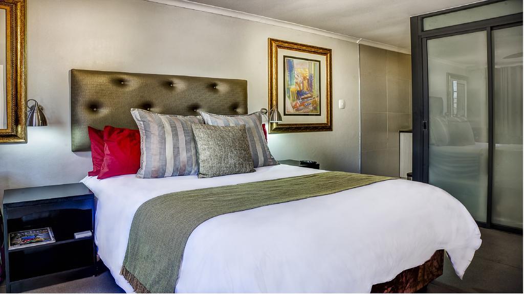 Yalla Yalla Boutique Hotel Witbank Exterior foto